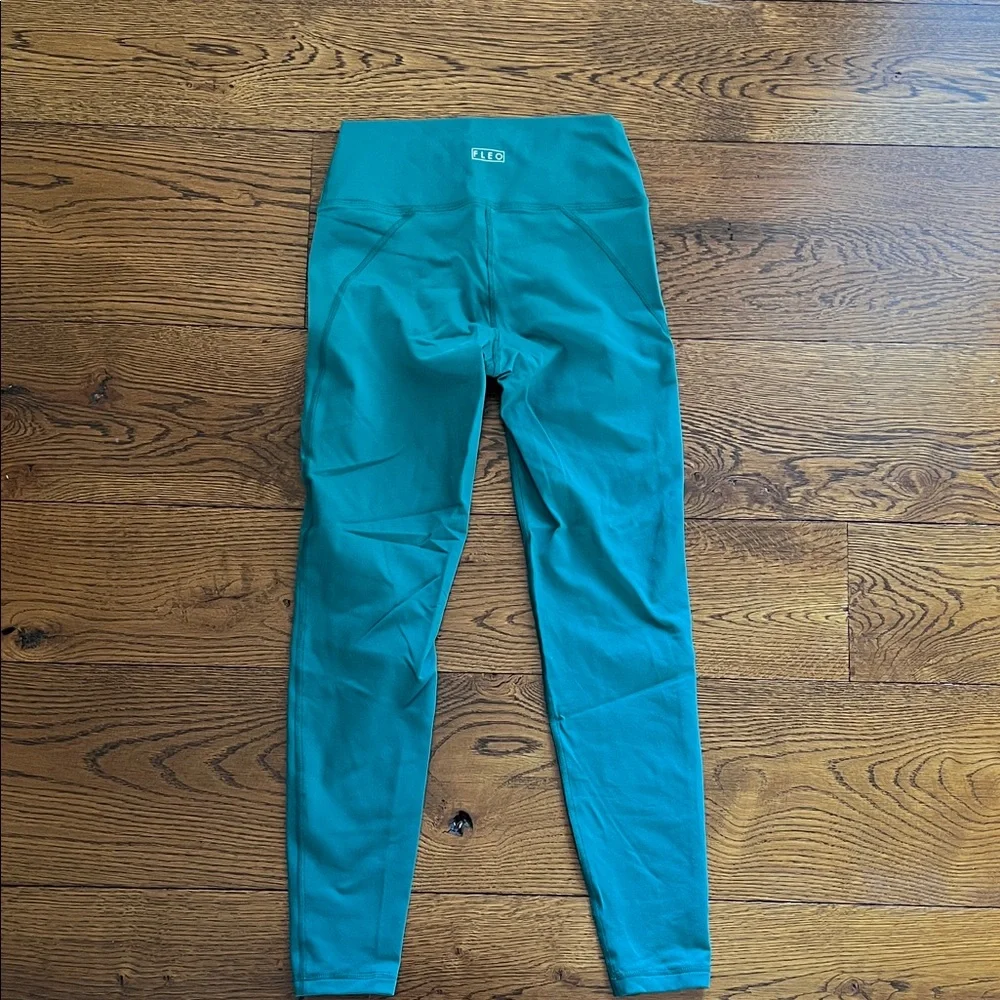 Fleo Teal Leggings small - Picture 3 of 3